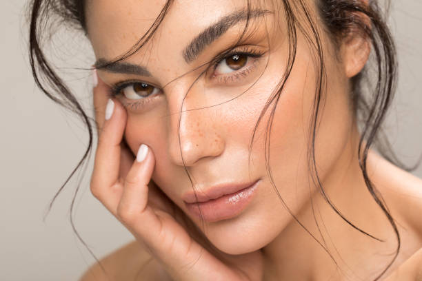 جراحی فک و چانه وی لاین